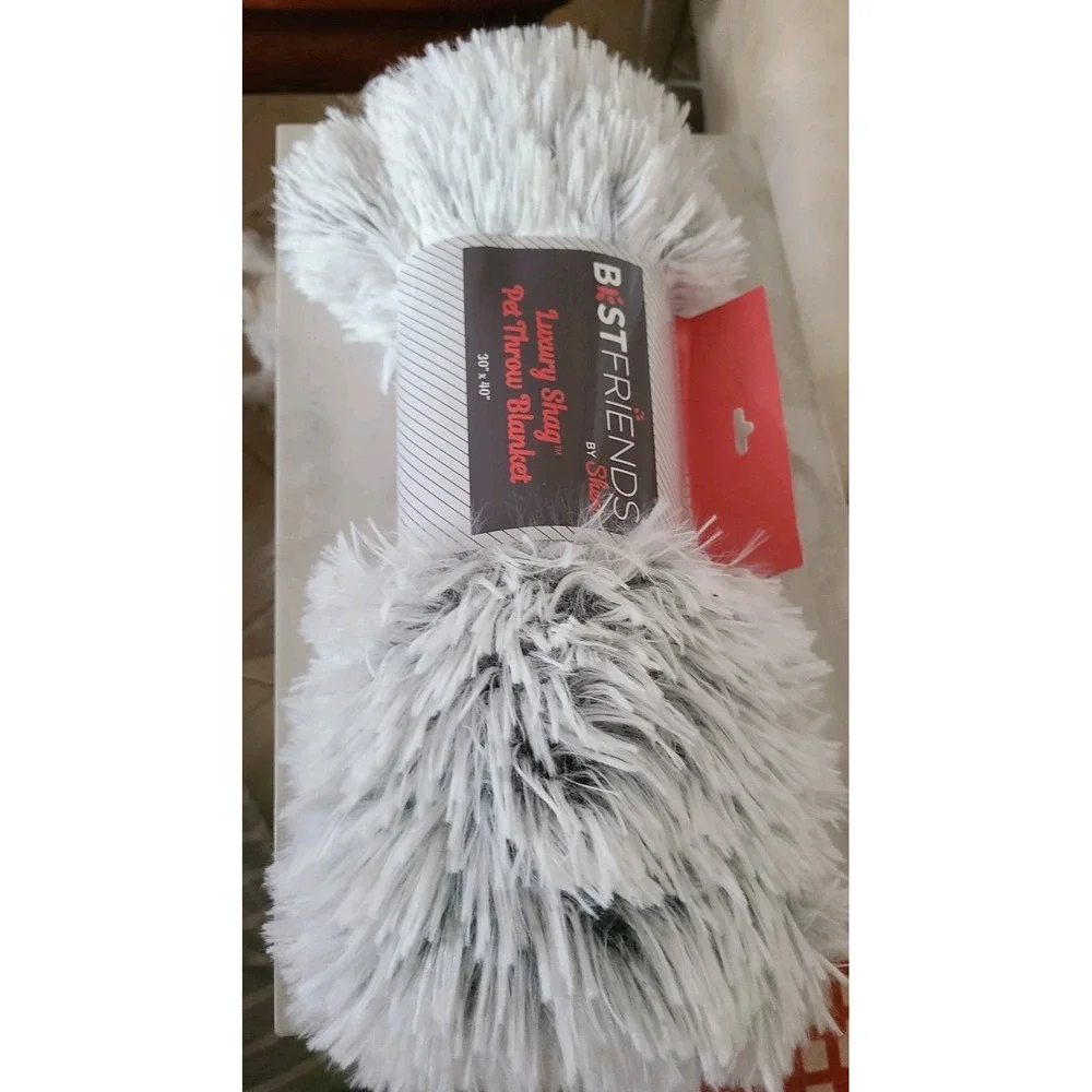 Ultra Plush Faux Fur Dog & Cat Blanket, Reversible, 30